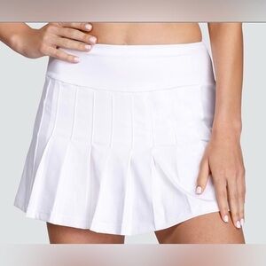 Tail Essentials Jillian 13.5 inch Pleated Skirt‎ SZ XS